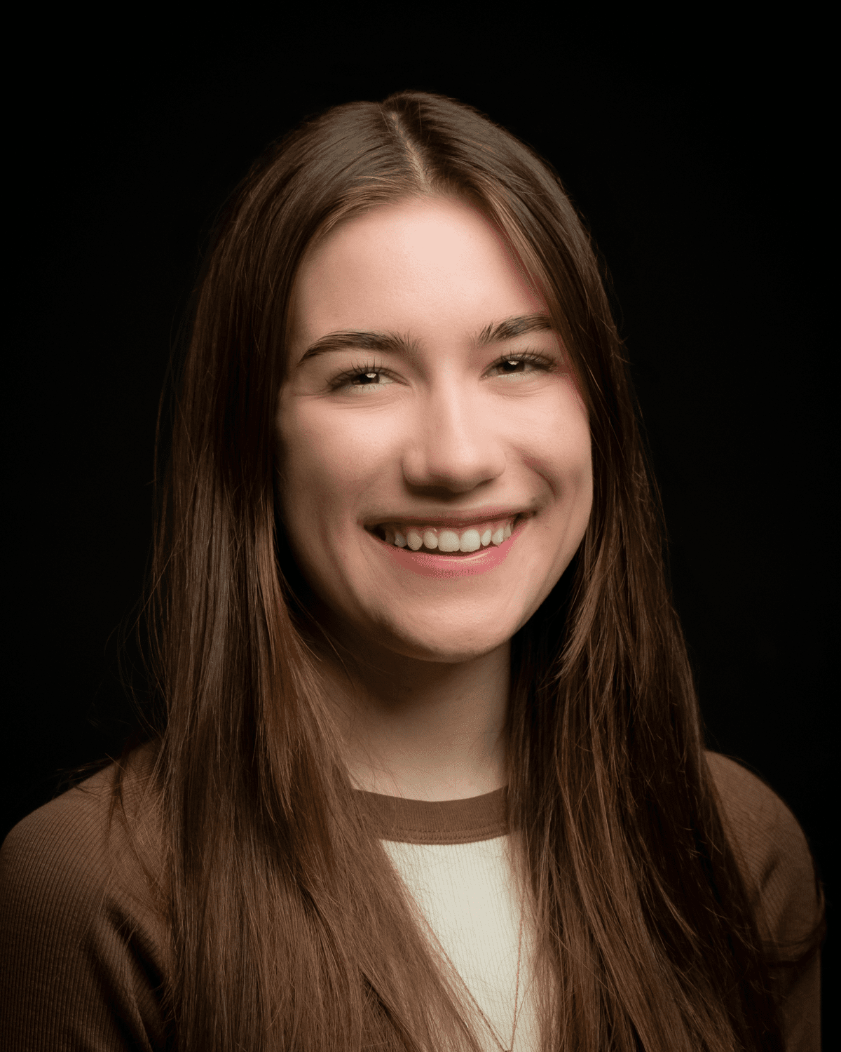 Clara_Patterson-2 Cast