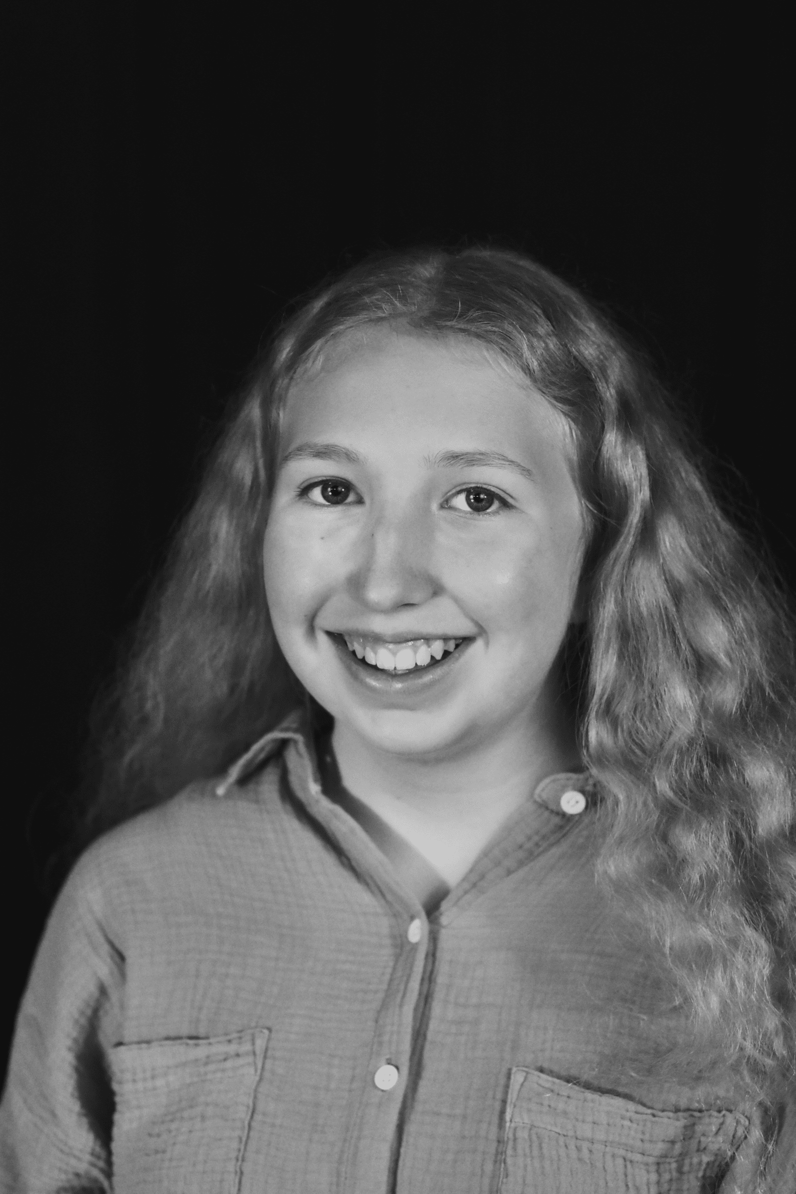 Goluszka_Beth_BW Cast