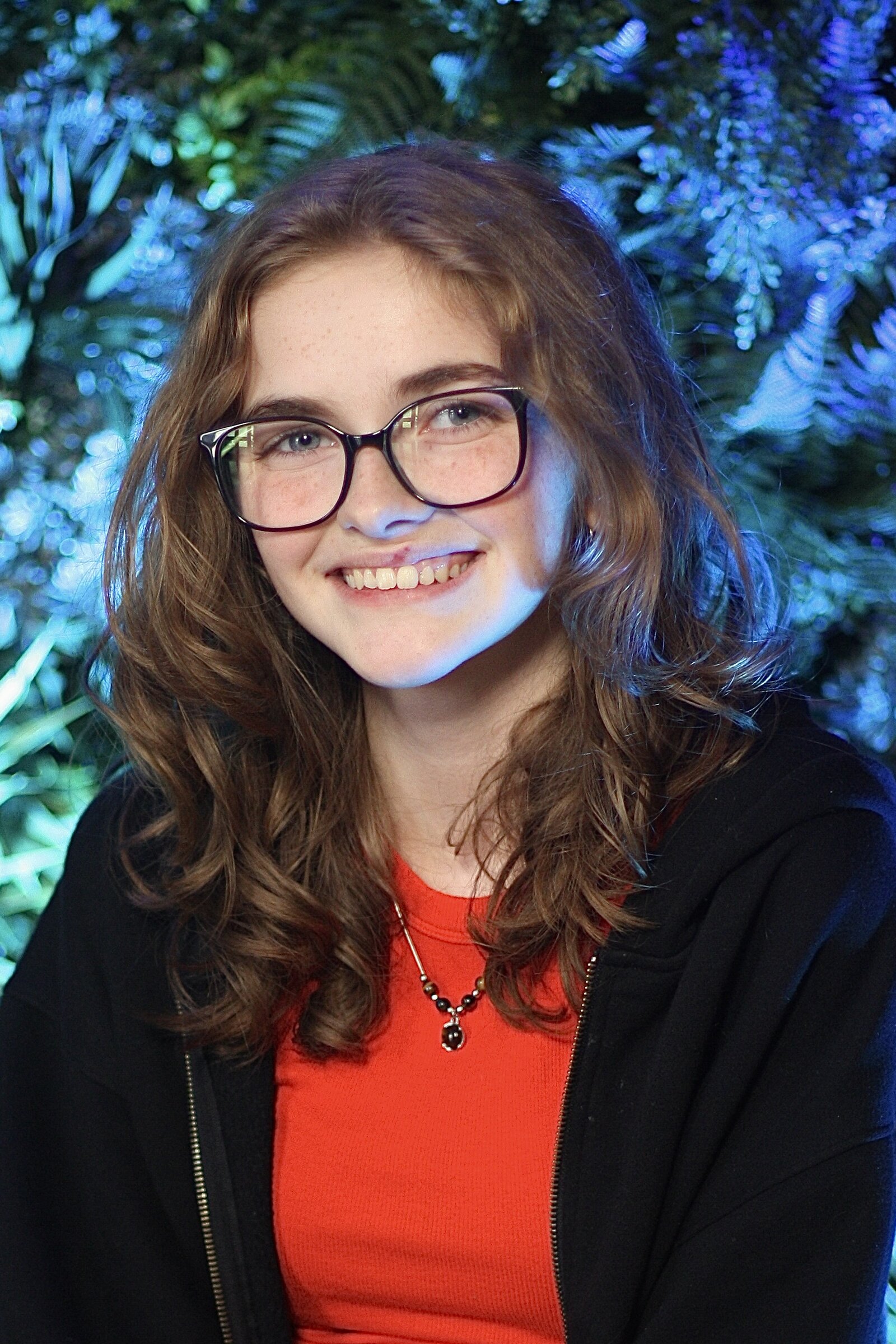 Izzy Leslie Cast