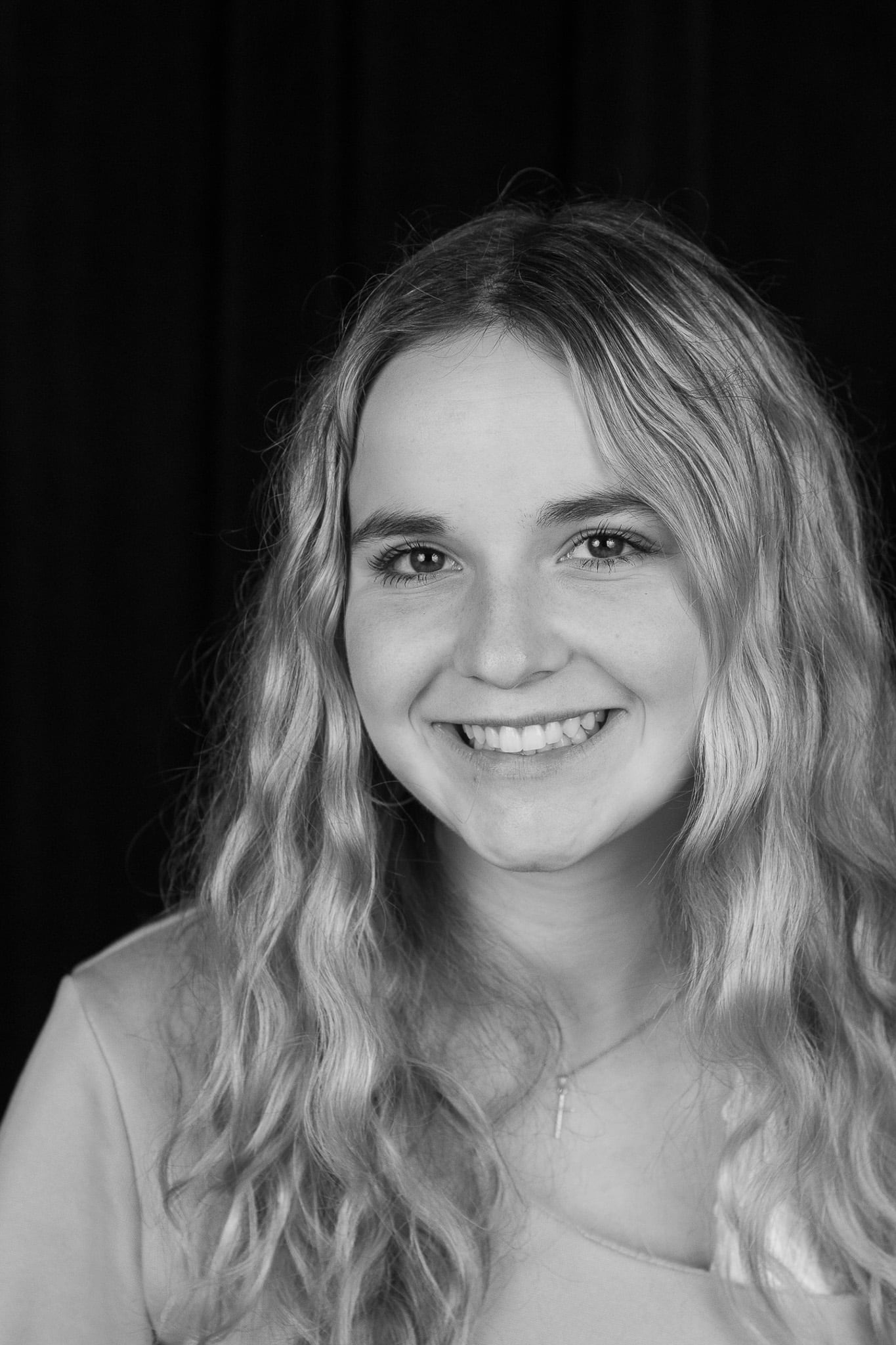 Lucy Lolini_H-66 Cast